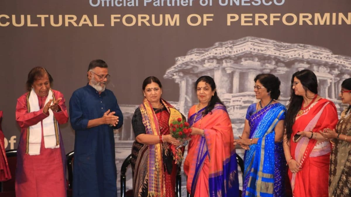 pune national lalit kala festival unesco closing ceremony madhuri misal