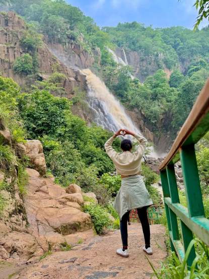 rinku rajguru rainy season trip to lodh waterfall in jharkhand