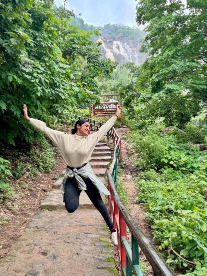 rinku rajguru rainy season trip to lodh waterfall in jharkhand
