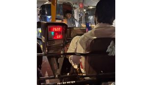 Mumbai rto taken against rickshaw driver talking on phone based on photo