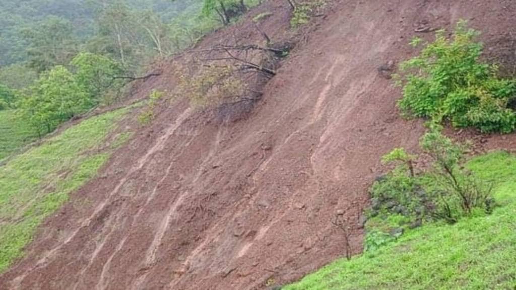 satara landslide in sajjangad