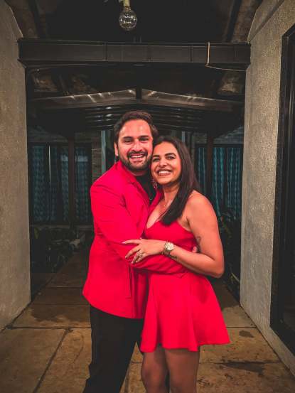 siddharth chandekar celebrates his birthday with friends