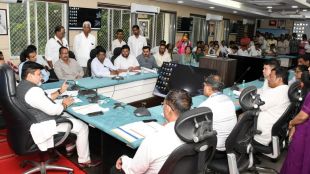ratnagiri uday samant warns bank officers against asking cibil score for farmer loans
