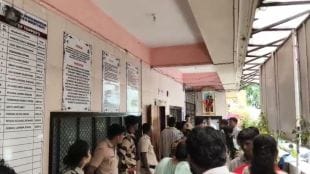 vasai mns workers beaten school principal in Nalasopara on student leaving certificate issue