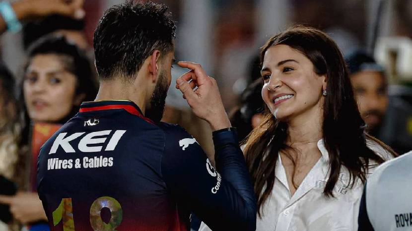 virat anushka photos in ipl final wining moment