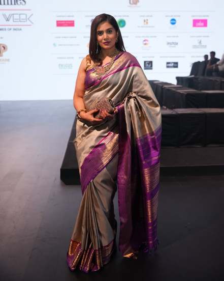 sonali kulkarni marathi actress