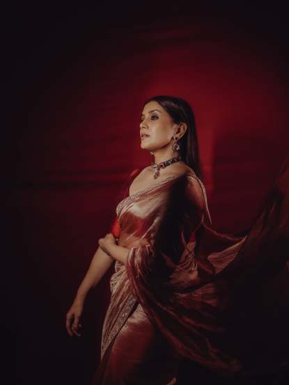 sonali kulkarni marathi actress
